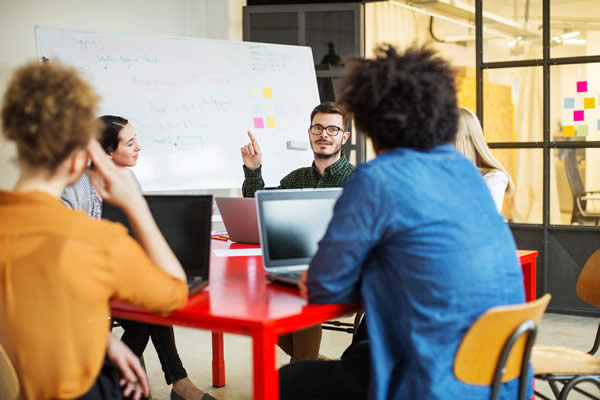 8-benefits-financial-website-redesign